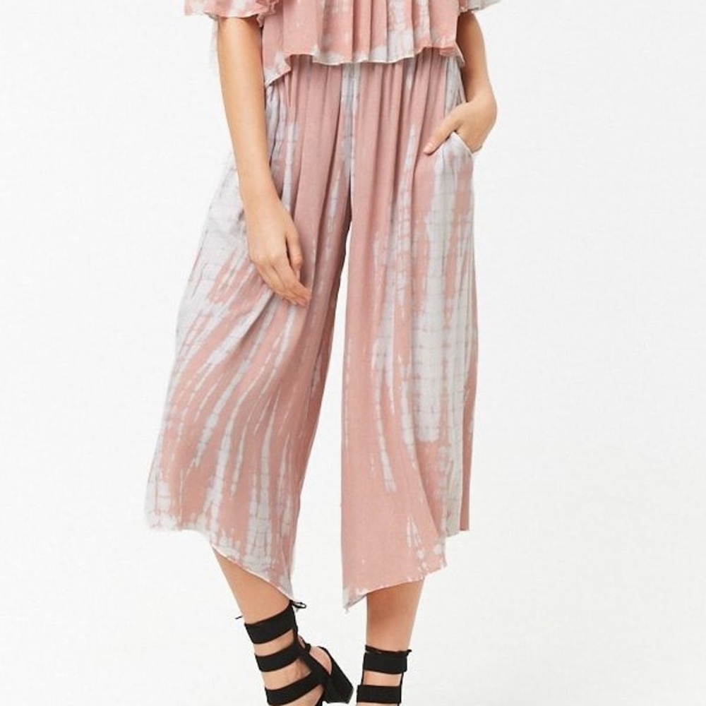 F21 Cropped Pants